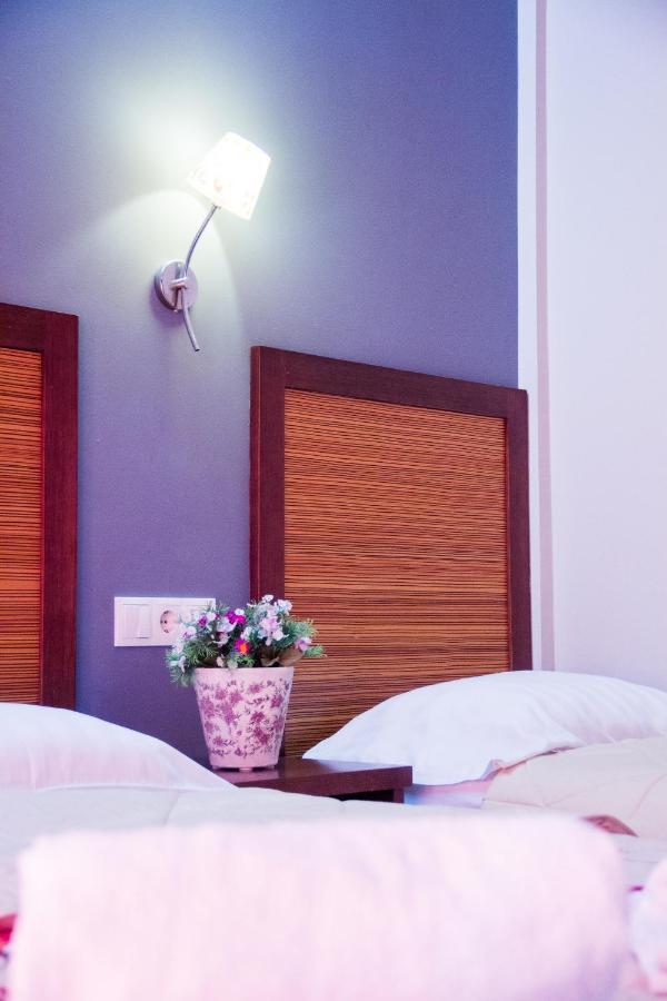 Hotel Rodon Paralía 外观 照片