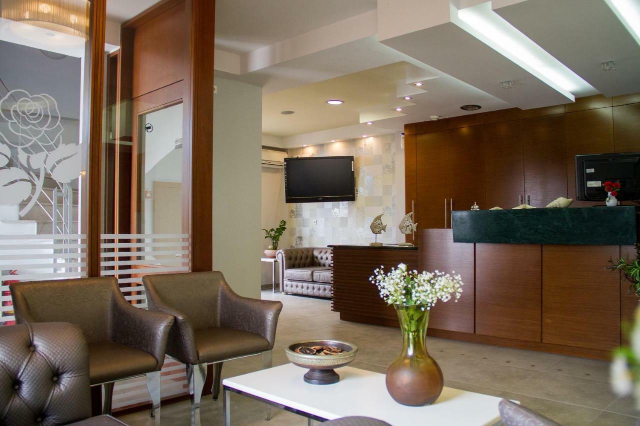 Hotel Rodon Paralía 外观 照片